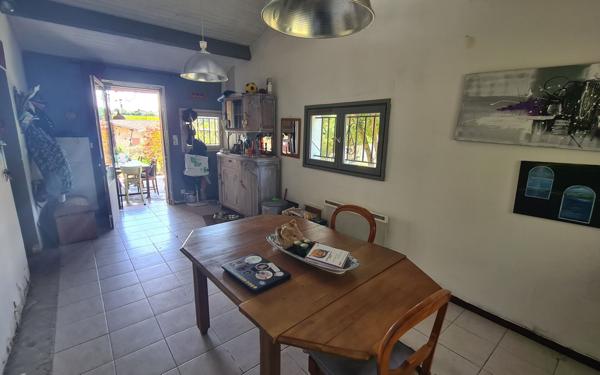 Maison à vendre    2 pièces •  Bourg