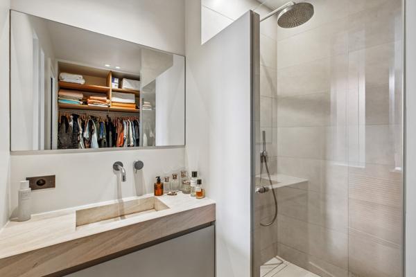 Vente Appartement de luxe Paris 7 4 Pièces 103 m²