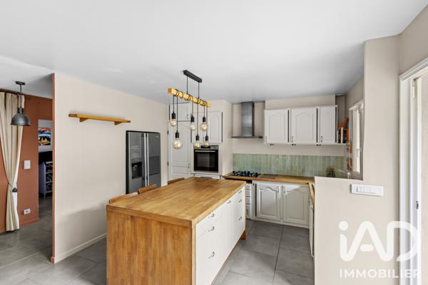 Maison à vendre 6 pièces 175 m² Fuveau