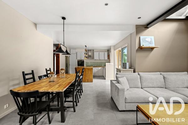 Maison à vendre 6 pièces 175 m² Fuveau