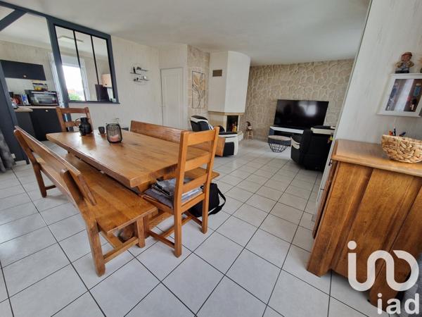 Maison 5 pièces de 104 m² à Cholet (49300)