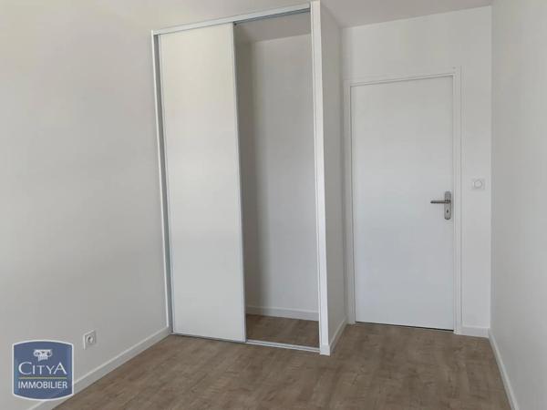 Appartement à louer 3 pièces 60.92m² Dijon (21000)