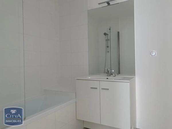 Appartement à louer 3 pièces 60.92m² Dijon (21000)