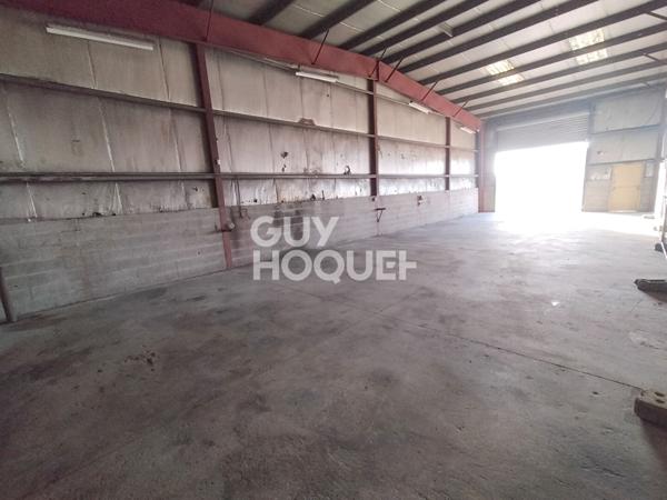 DEPOT 150 M2 ESBARRES