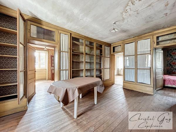 MONTVAL SUR LOIR (72) Maison de Maître 7 chambres sur 2800 m² de terrain