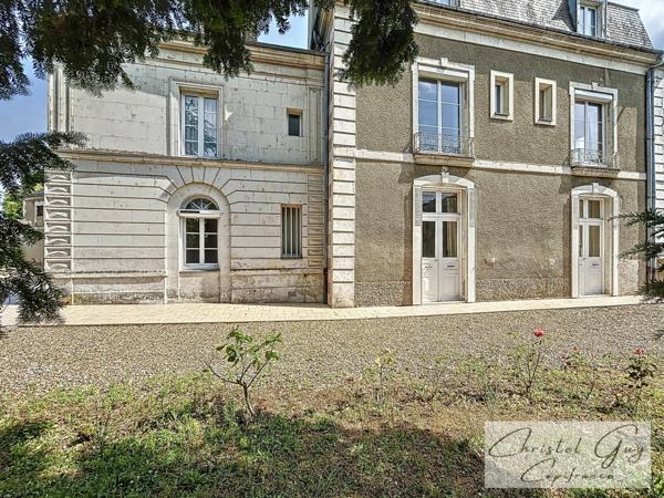 MONTVAL SUR LOIR (72) Maison de Maître 7 chambres sur 2800 m² de terrain