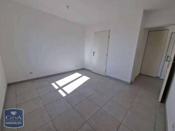 Appartement à louer 4 pièces 82.25m² Puget-sur-Argens (83480)