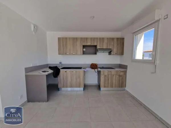 Appartement à louer 4 pièces 82.25m² Puget-sur-Argens (83480)