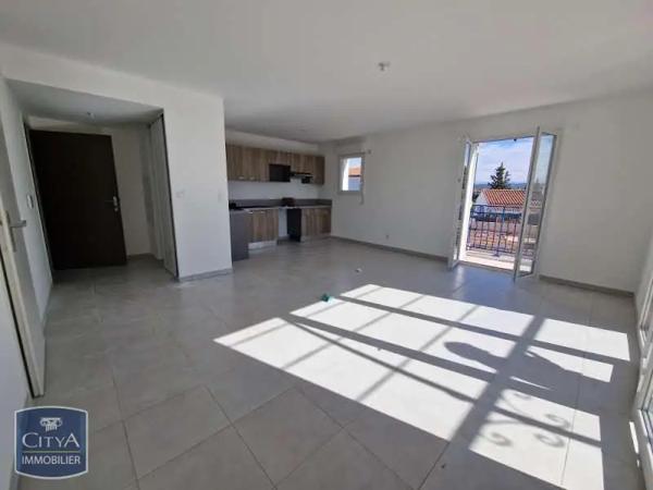 Appartement à louer 4 pièces 82.25m² Puget-sur-Argens (83480)