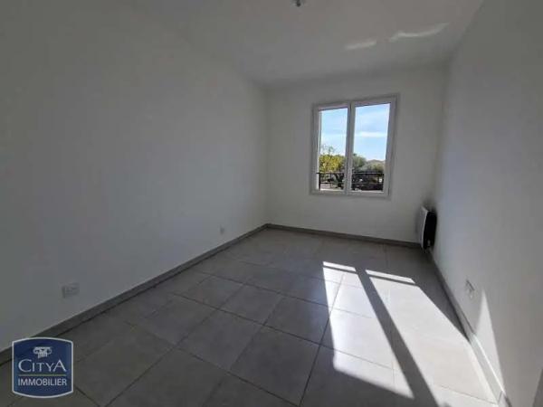 Appartement à louer 4 pièces 82.25m² Puget-sur-Argens (83480)