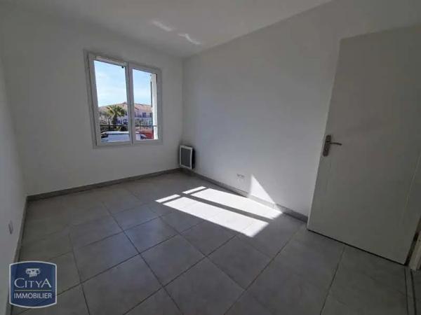 Appartement à louer 4 pièces 82.25m² Puget-sur-Argens (83480)