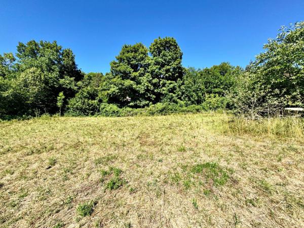 La garde , gorges du verdon , un terrain de 920 M2 costructible