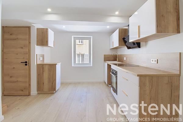 A VENDRE AUX ARCS-SUR-ARGENS  APPARTEMENT 3 PIÈCES CENTRE-VILLE