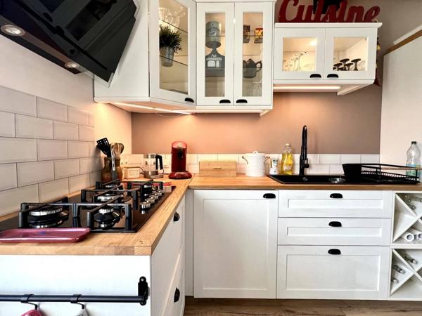 Maison des années 1950 rénovée en 2023