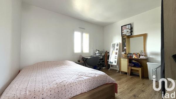 Maison 4 pièces de 108 m² à Mios (33380)