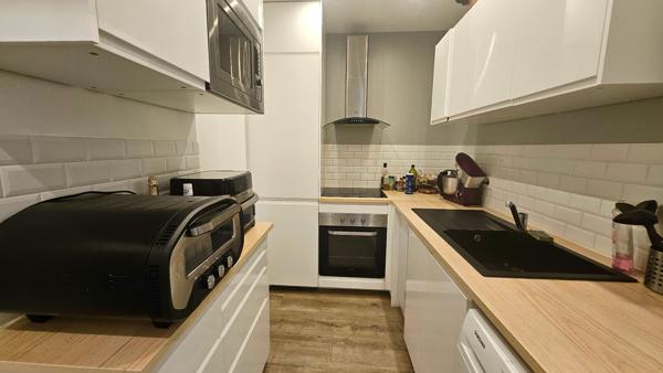 Appartement La Garde 2 pièce(s) 44.19 M2 - sans travaux - terrasse orientée ouest