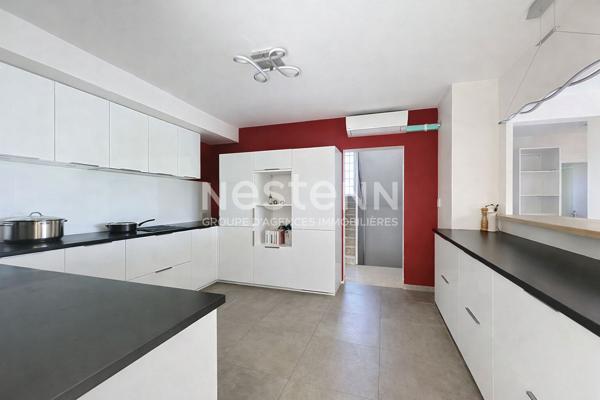 Grande maison 8 pièces 6 chambres avec séjour cathédrale, jardin et garage - 69500 BRON