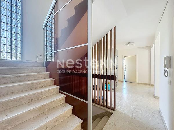 Grande maison 8 pièces 6 chambres avec séjour cathédrale, jardin et garage - 69500 BRON