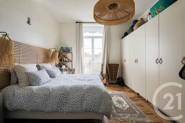Appartement F4 à vendre  4 pièces - 130 m 2   GRENOBLE  - 38
