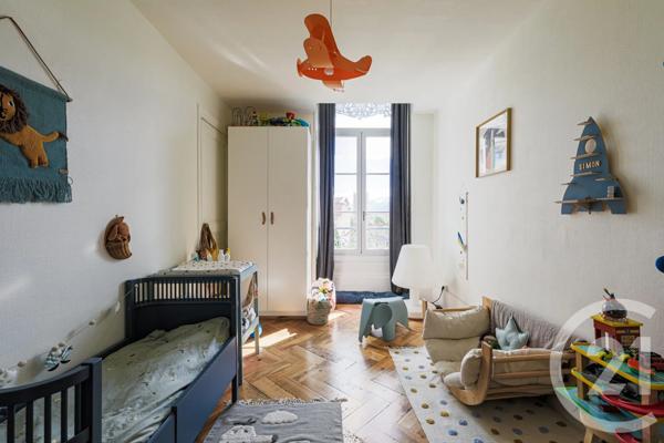 Appartement F4 à vendre  4 pièces - 130 m 2   GRENOBLE  - 38