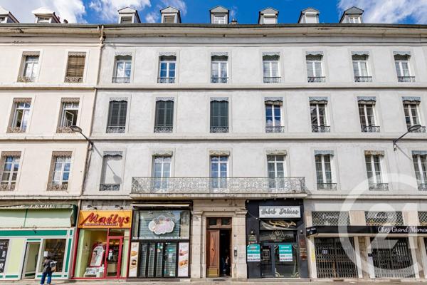 Appartement F4 à vendre  4 pièces - 130 m 2   GRENOBLE  - 38