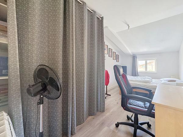 Maison de village – 3 chambres – Terrasse 70 m² – 2 stationnements