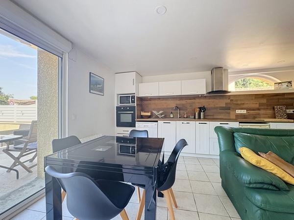 Maison de village – 3 chambres – Terrasse 70 m² – 2 stationnements