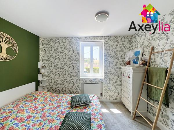 A VENDRE - LE DONJON - MAISON AVEC GARAGE ET PISCINE