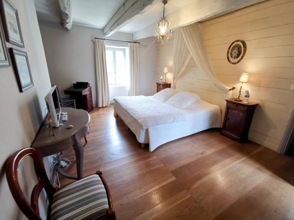 Espalion (12500) GR65, chemin de Saint jacques, Aveyron, magnifique couvent du 18ème, gîtes, maison d’hôtes ,entièrement rénové