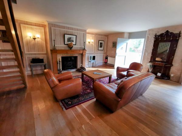 Espalion (12500) GR65, chemin de Saint jacques, Aveyron, magnifique couvent du 18ème, gîtes, maison d’hôtes ,entièrement rénové