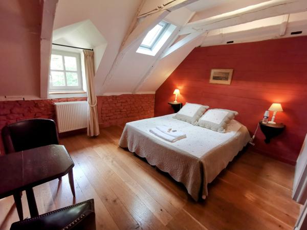 Espalion (12500) GR65, chemin de Saint jacques, Aveyron, magnifique couvent du 18ème, gîtes, maison d’hôtes ,entièrement rénové