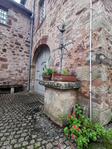 Espalion (12500) GR65, chemin de Saint jacques, Aveyron, magnifique couvent du 18ème, gîtes, maison d’hôtes ,entièrement rénové
