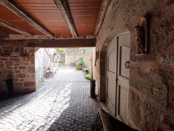 Espalion (12500) GR65, chemin de Saint jacques, Aveyron, magnifique couvent du 18ème, gîtes, maison d’hôtes ,entièrement rénové