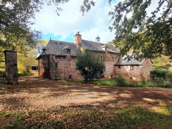Espalion (12500) GR65, chemin de Saint jacques, Aveyron, magnifique couvent du 18ème, gîtes, maison d’hôtes ,entièrement rénové