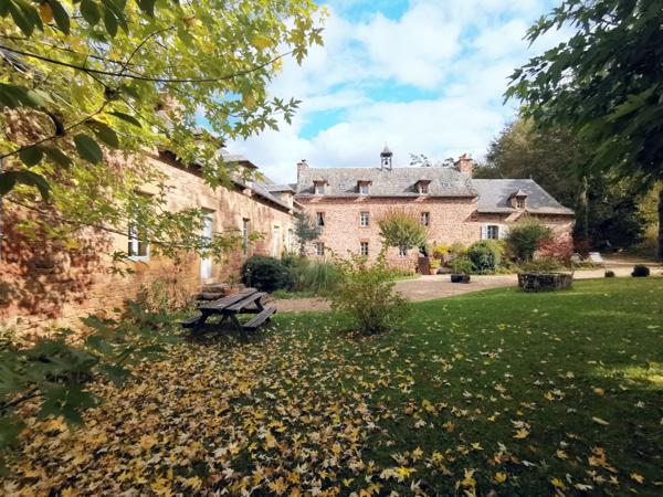 Espalion (12500) GR65, chemin de Saint jacques, Aveyron, magnifique couvent du 18ème, gîtes, maison d’hôtes ,entièrement rénové