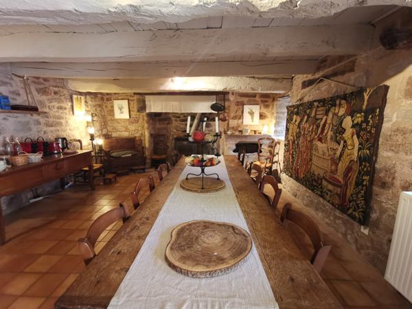 Espalion (12500) GR65, chemin de Saint jacques, Aveyron, magnifique couvent du 18ème, gîtes, maison d’hôtes ,entièrement rénové