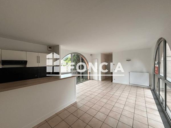 Location Appartement 3 pièces 66.2 m² - RUE LITTRE Perigueux 24000