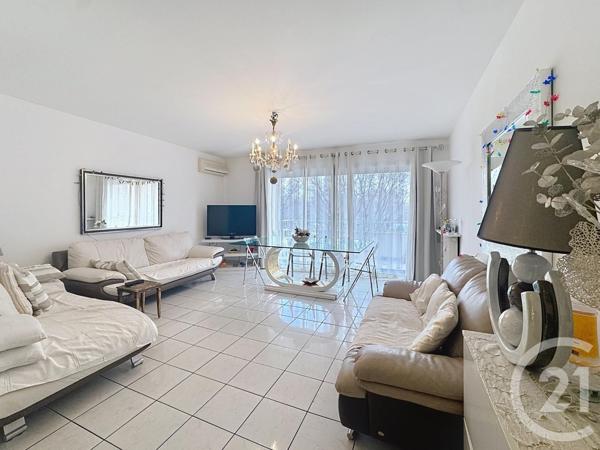 Appartement T4 à vendre  4 pièces - 86,78 m2 MARSEILLE - 13008