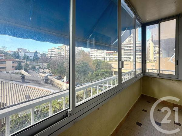 Appartement T4 à vendre  4 pièces - 86,78 m2 MARSEILLE - 13008