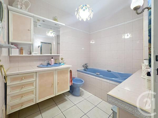 Appartement T4 à vendre  4 pièces - 86,78 m2 MARSEILLE - 13008