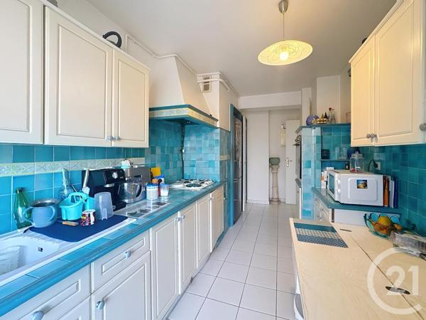 Appartement T4 à vendre  4 pièces - 86,78 m2 MARSEILLE - 13008