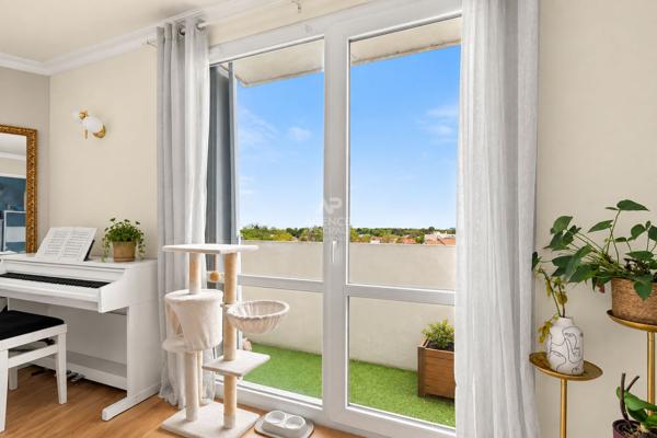 Appartement Saint Germain En Laye 3 pièces 59.23 m2 255 000 € **  - Référence  18944