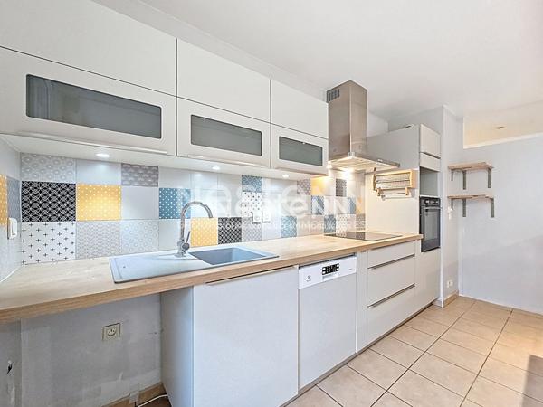 Morangis  3 pieces en rez-de-jardin avec exterieur et garage-double