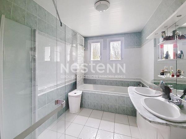 Maison spacieuse 6 chambres à vendre à Pont Saint Martin