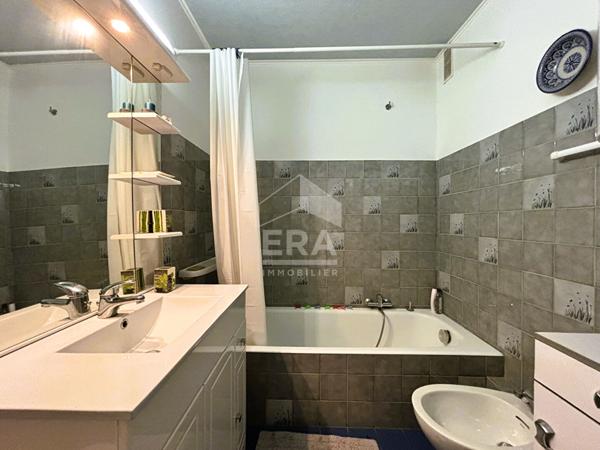 PORT FREJUS 2. Appartement 5 pièces 102 m2