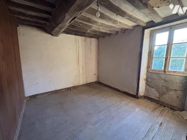 Entièrement à rénover, maison d’habitation 