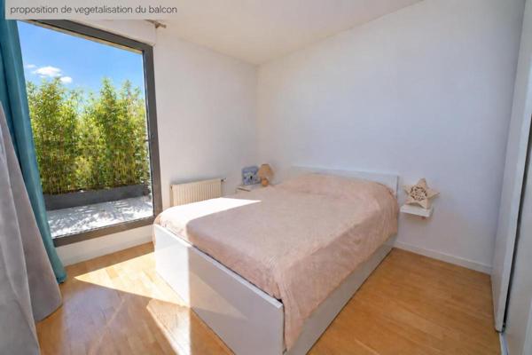 NANTERRE LA DEFENSE - 85m² DERNIER ETAGE TERRASSE AVEC PARKING ET CAVE