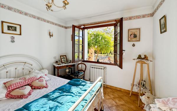 Maison à vendre    3 pièces • 87,30 m2 Solliès-Pont