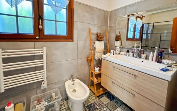 Maison à vendre    3 pièces • 87,30 m2 Solliès-Pont