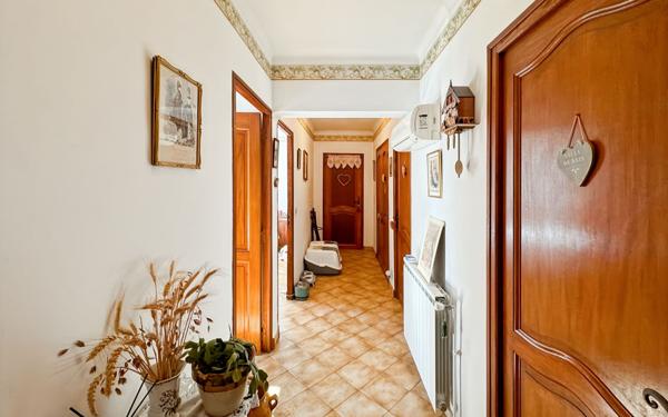 Maison à vendre    3 pièces • 87,30 m2 Solliès-Pont